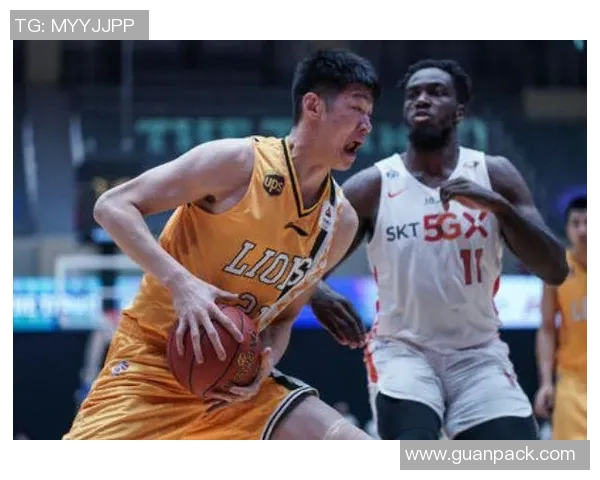 北京篮球队战术选择引发热议球迷与专家观点交锋分析